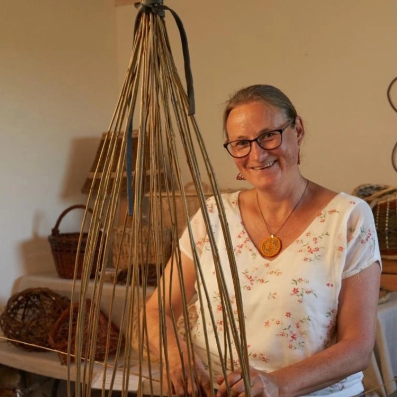 Atelier Vannerie : r&eacute;alisation d'une tontine en osier