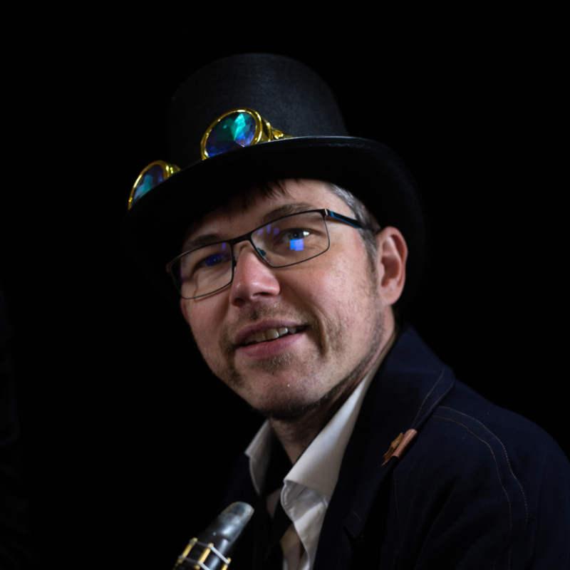 Monsieur Saxo : un profil de génie